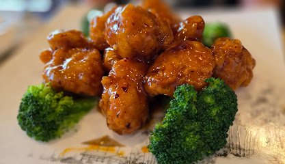 Golden wok