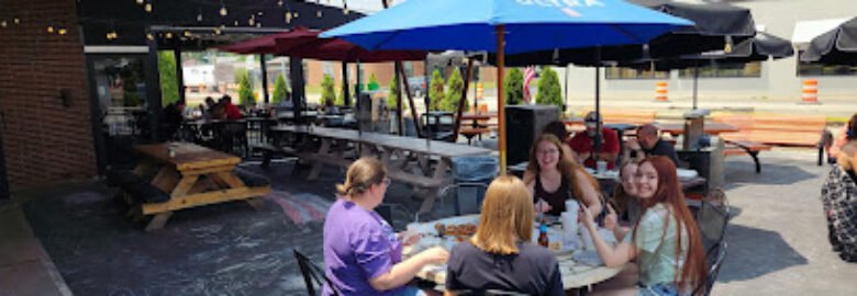 Denver’s Garage Pizza and Brews