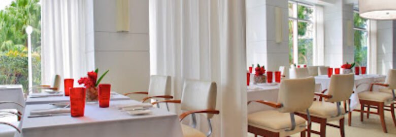 Tavolo at Pullman Miami Airport Hotel