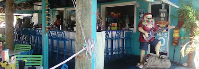FINS Seafood & Dive Bar