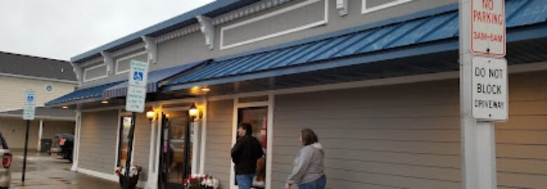 Riviera Restaurant & Bar