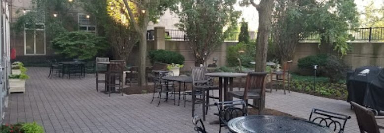 C2 Restaurant Bar Lounge