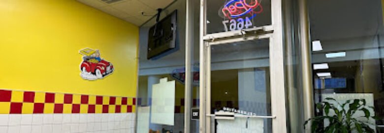 Hungry Howie’s Pizza & Subs