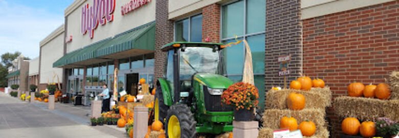 Hy-Vee Grocery Store